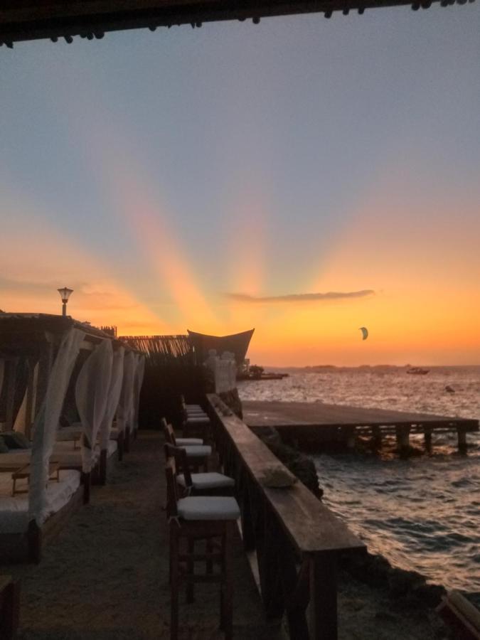 Hotel Sunsets Del Rosario Исла-Гранде Экстерьер фото